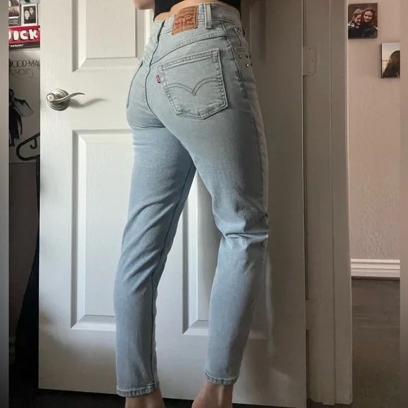 Levi’s Embellished Mom Jeans - Picture 16 of 16